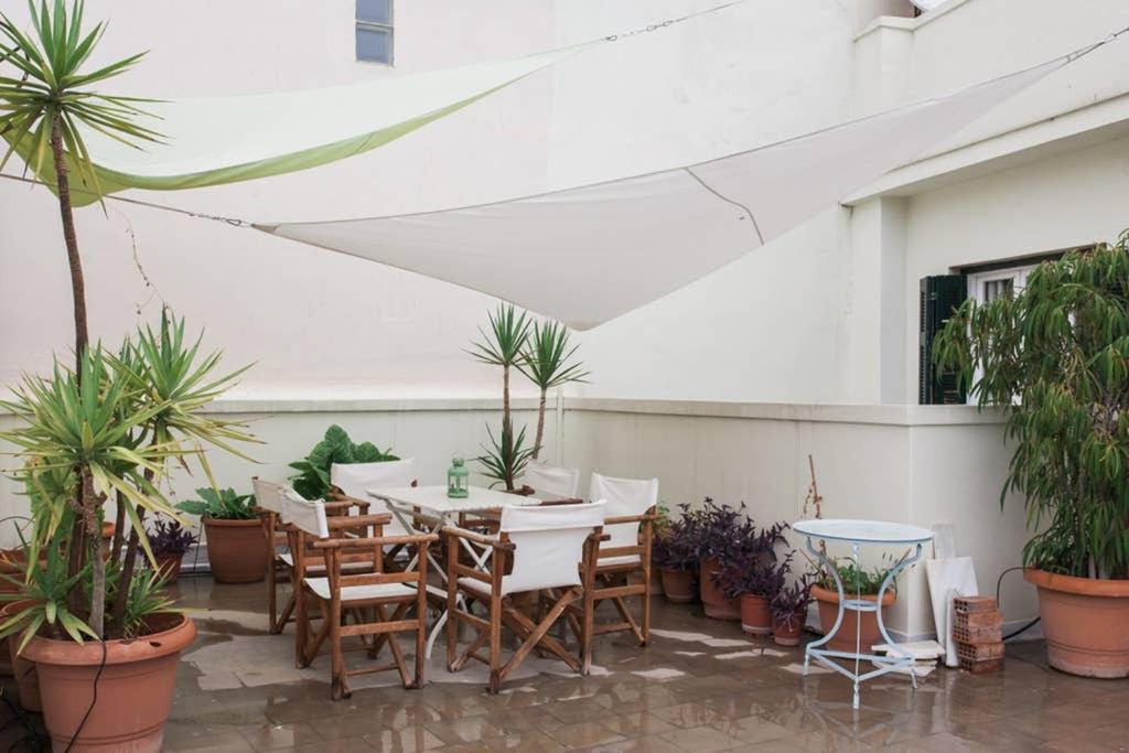 Mid Century 3 Bdr City Centre Townhouse Athene Buitenkant foto