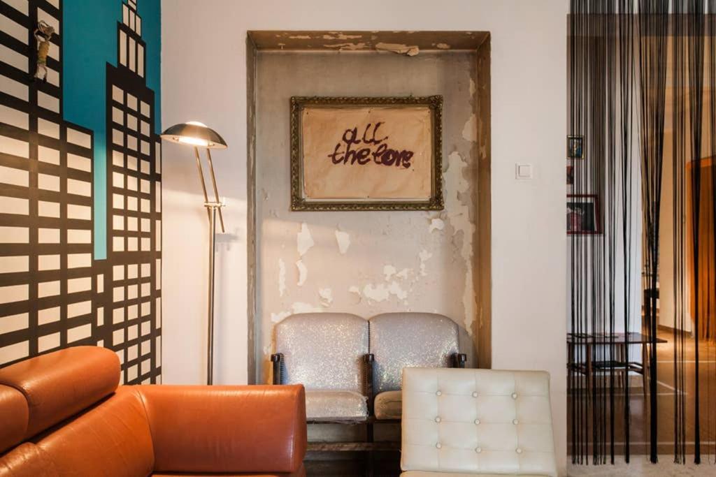 Mid Century 3 Bdr City Centre Townhouse Athene Buitenkant foto