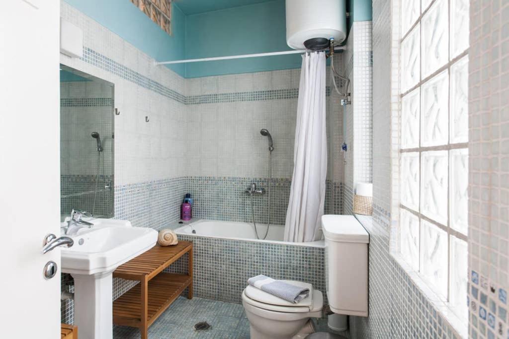 Mid Century 3 Bdr City Centre Townhouse Athene Buitenkant foto
